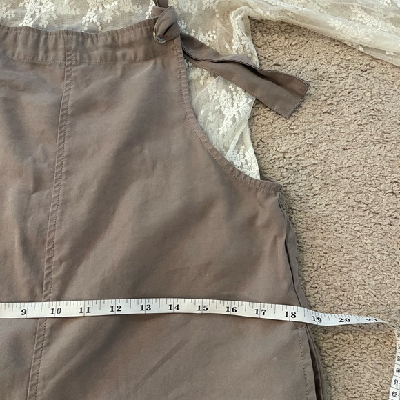 🌿EUC Women’s Forever 21 Adjustable Tie Overalls Beige Size Small Boho Style🌿 - Picture 10 of 11